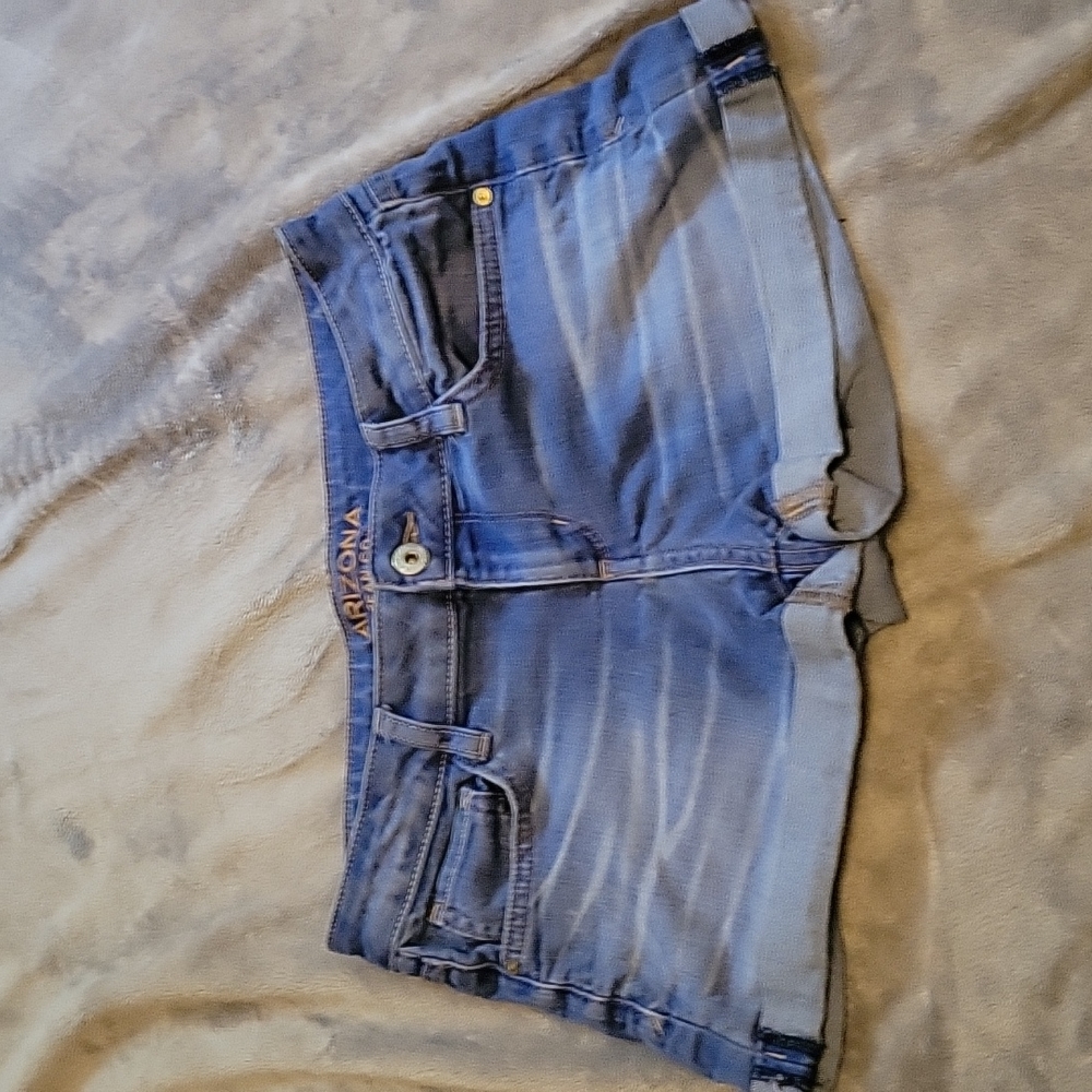 Arizona Jean Company: Blue Low Rise Short Shorts